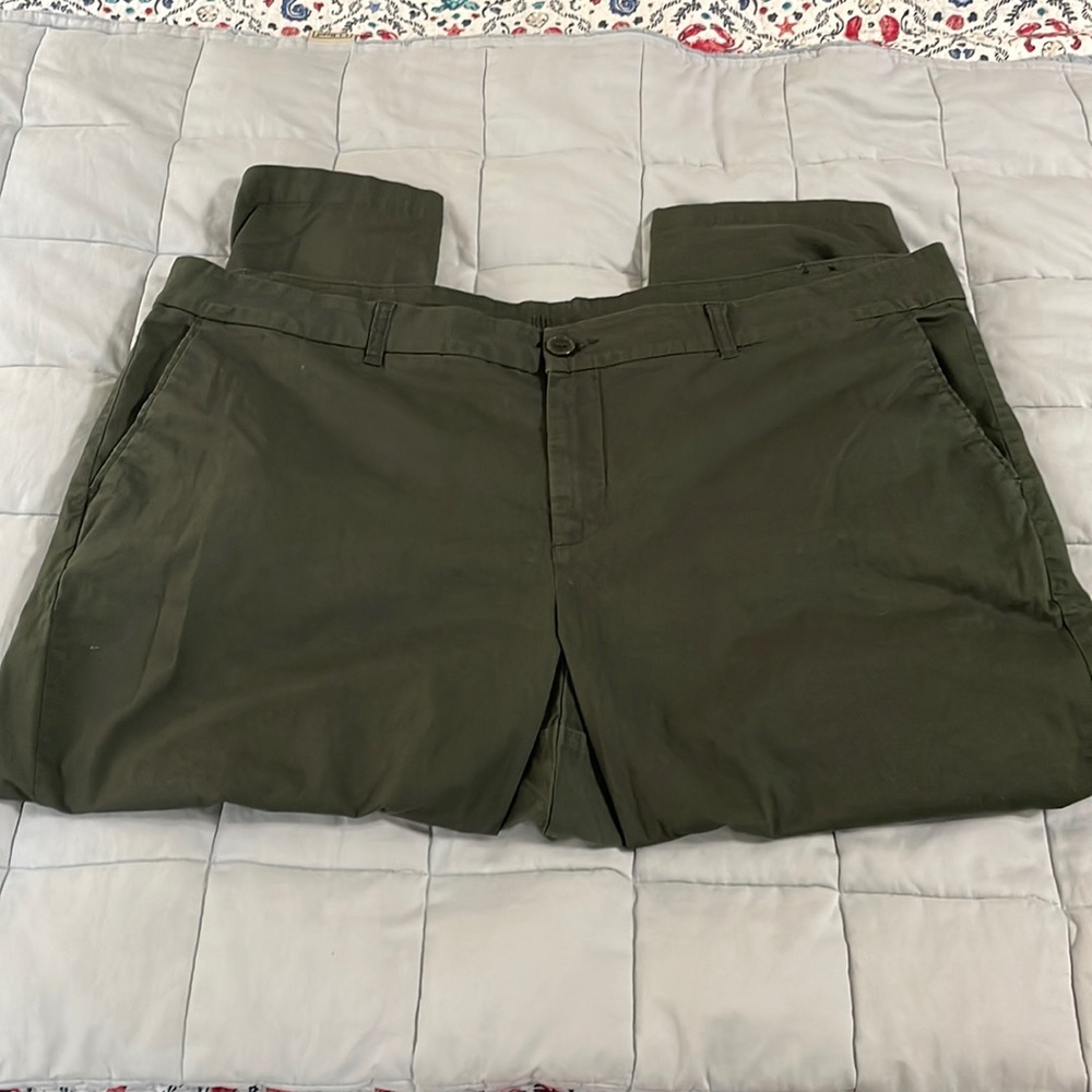 KUT deep olive green crop trouser
